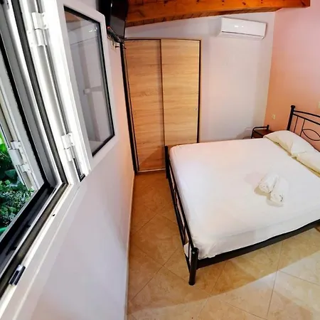 Irene Apartamento Vlikhón