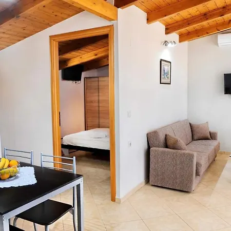 Irene Daire Vlikhón